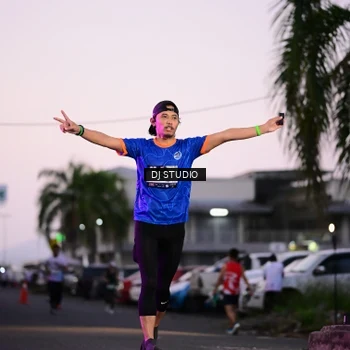 Runner Photo 7899004