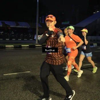 Runner Photo 7899024