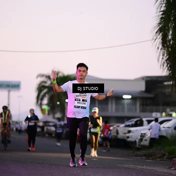 Runner Photo 7899033