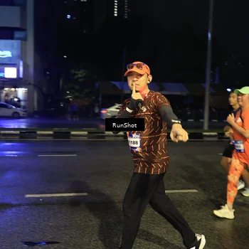 Runner Photo 7899040
