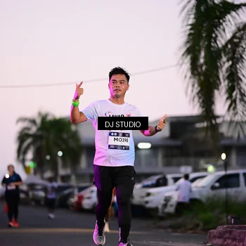 Runner Photo 7899046