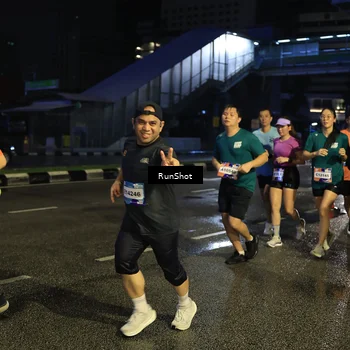Runner Photo 7899195