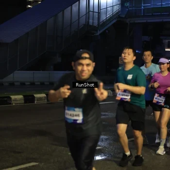 Runner Photo 7899207