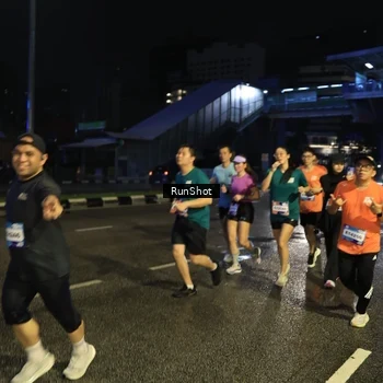 Runner Photo 7899248