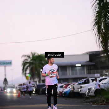 Runner Photo 7899254