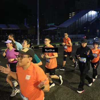 Runner Photo 7899255