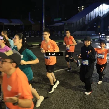 Runner Photo 7899268