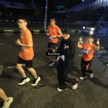 Runner Photo 7899272