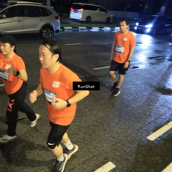 Runner Photo 7899289