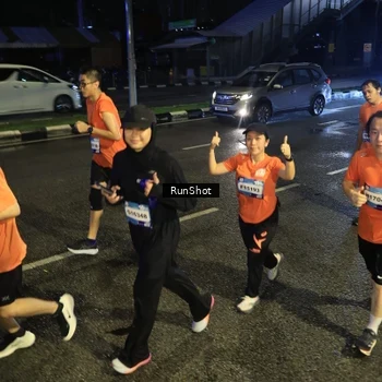 Runner Photo 7899314