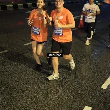 Runner Photo 7899342