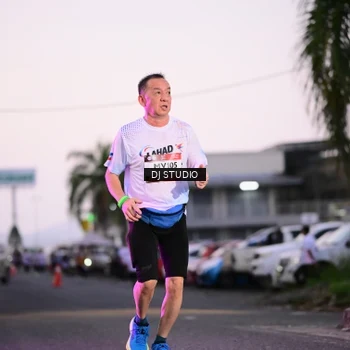 Runner Photo 7899343