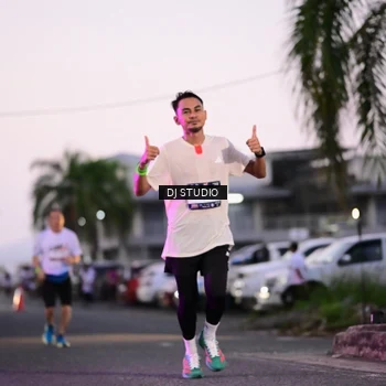 Runner Photo 7899344