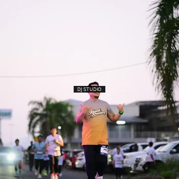 Runner Photo 7899370
