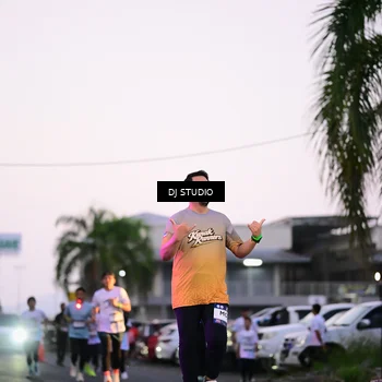 Runner Photo 7899375