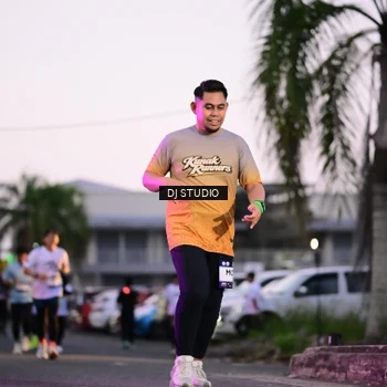 Runner Photo 7899384