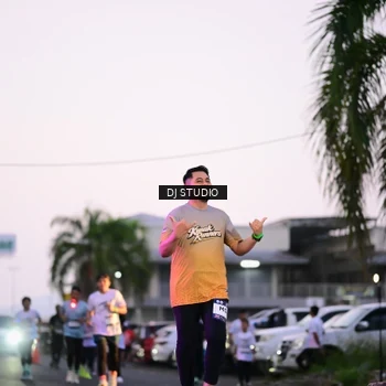 Runner Photo 7899386