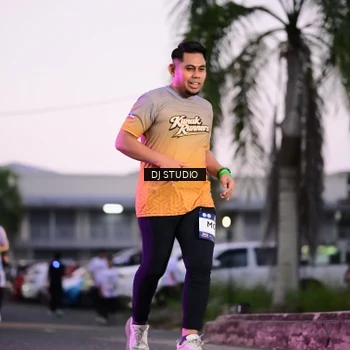 Runner Photo 7899388
