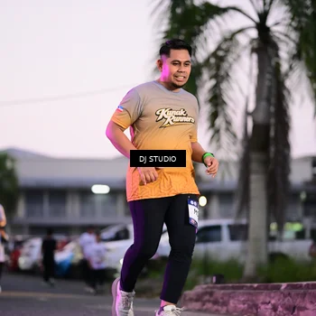Runner Photo 7899389