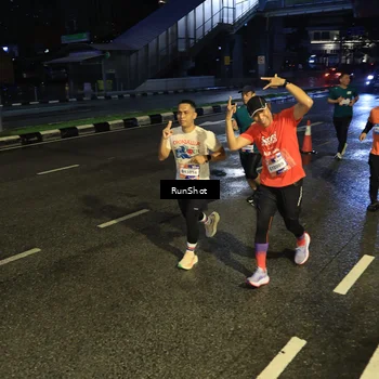 Runner Photo 7899390