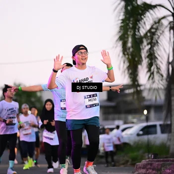 Runner Photo 7899400