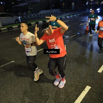 Runner Photo 7899402