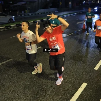 Runner Photo 7899403