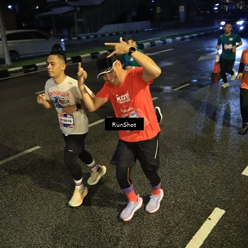 Runner Photo 7899404