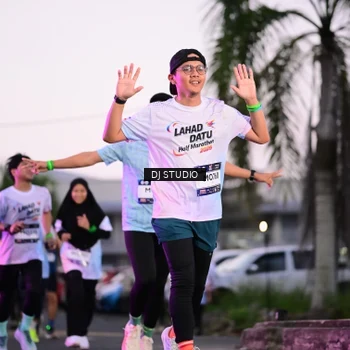 Runner Photo 7899409