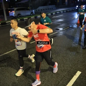 Runner Photo 7899413