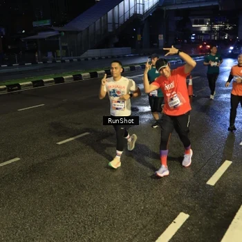 Runner Photo 7899416