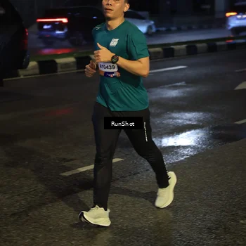 Runner Photo 7899433
