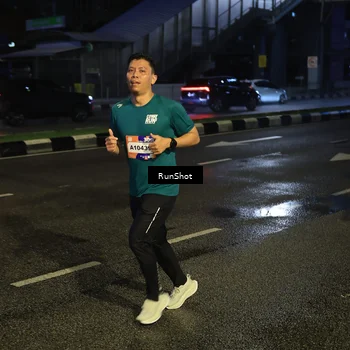 Runner Photo 7899436
