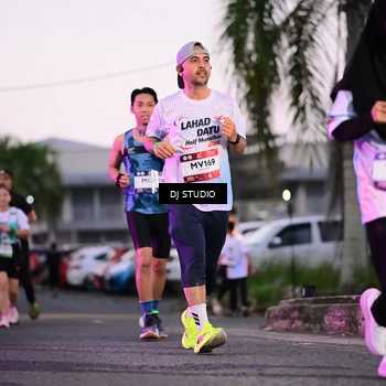 Runner Photo 7899441