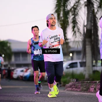 Runner Photo 7899443