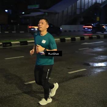 Runner Photo 7899444