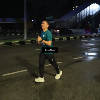 Runner Photo 7899450