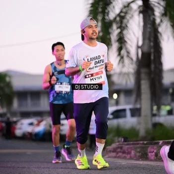 Runner Photo 7899451