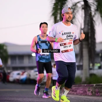 Runner Photo 7899465