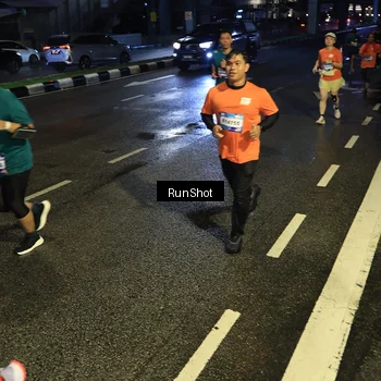 Runner Photo 7899471