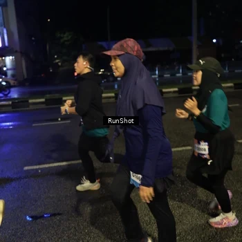 Runner Photo 7899504