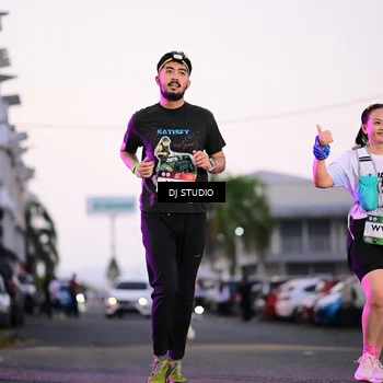 Runner Photo 7899518