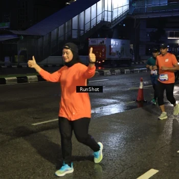 Runner Photo 7899541
