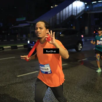 Runner Photo 7899559