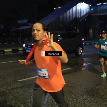 Runner Photo 7899564