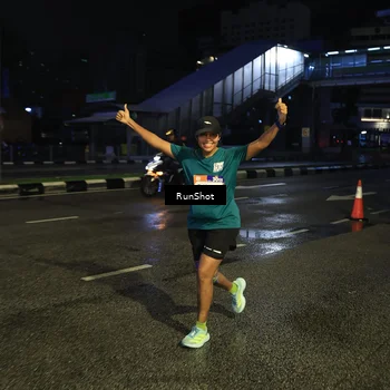 Runner Photo 7899592