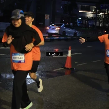 Runner Photo 7899698