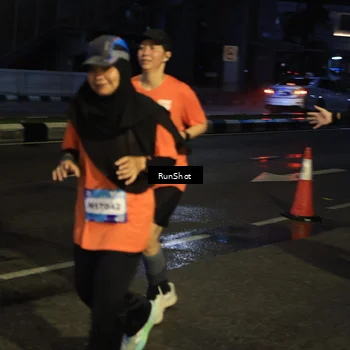 Runner Photo 7899702