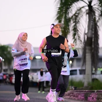 Runner Photo 7899704