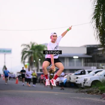 Runner Photo 7899742